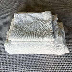 DKNY Grey Textured Duvet and Sham Set